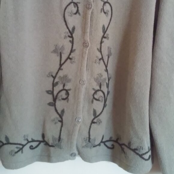 Vintage Eddie Bower Cottage Grove Cardigan Perfect Condition 24" Long 21" Pit to - Picture 1 of 5